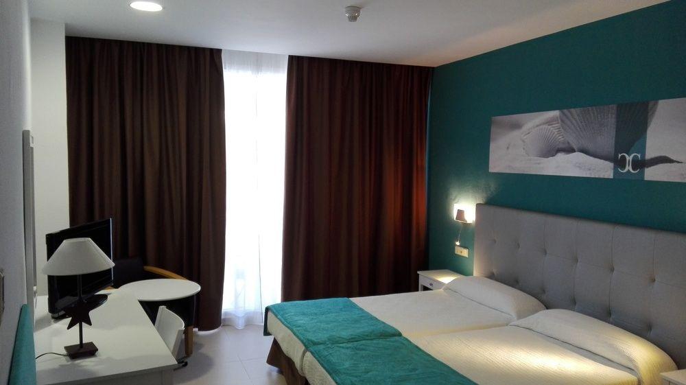 Hotel Costa Conil By Fuerte Group Conil De La Frontera Luaran gambar
