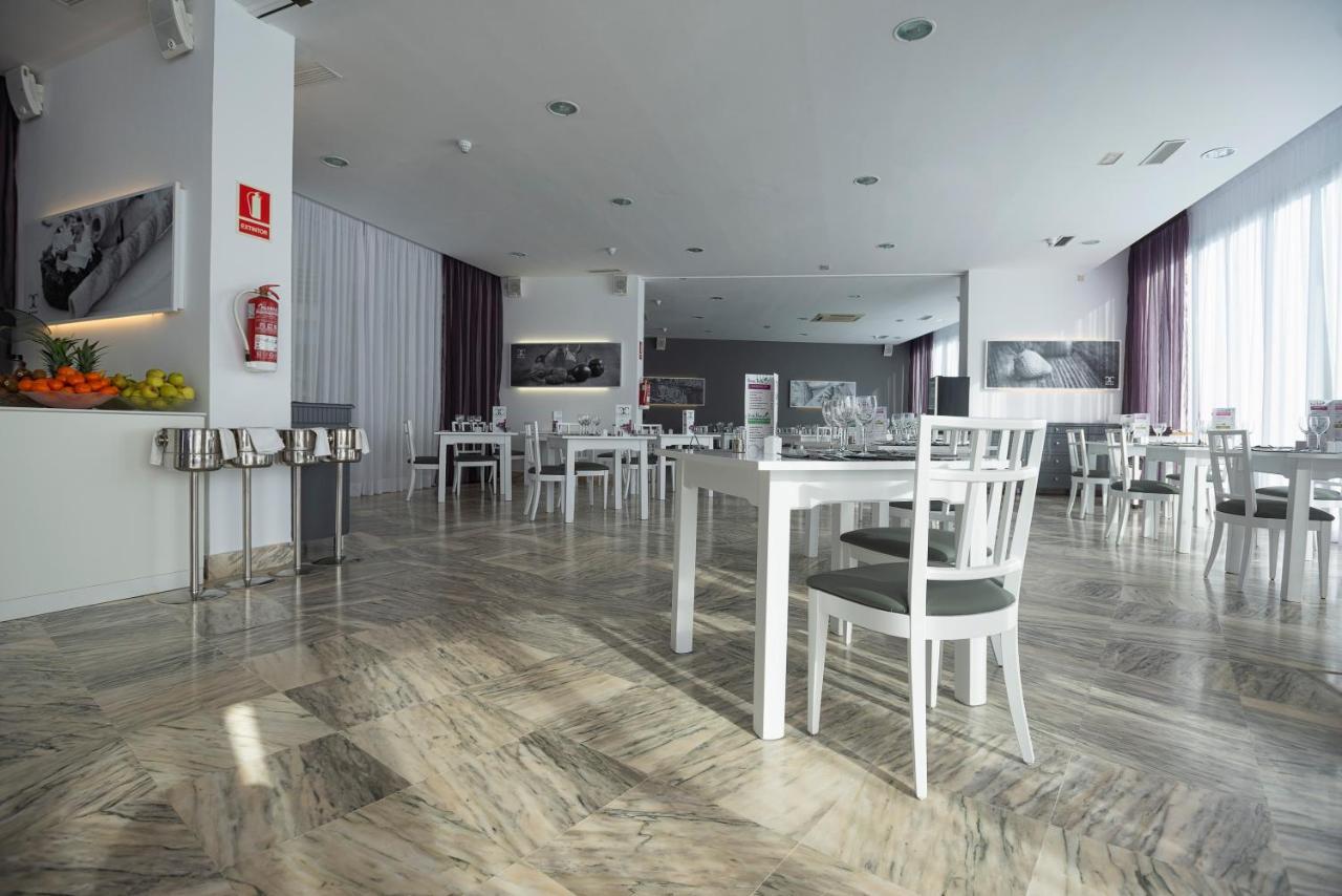 Hotel Costa Conil By Fuerte Group Conil De La Frontera Luaran gambar